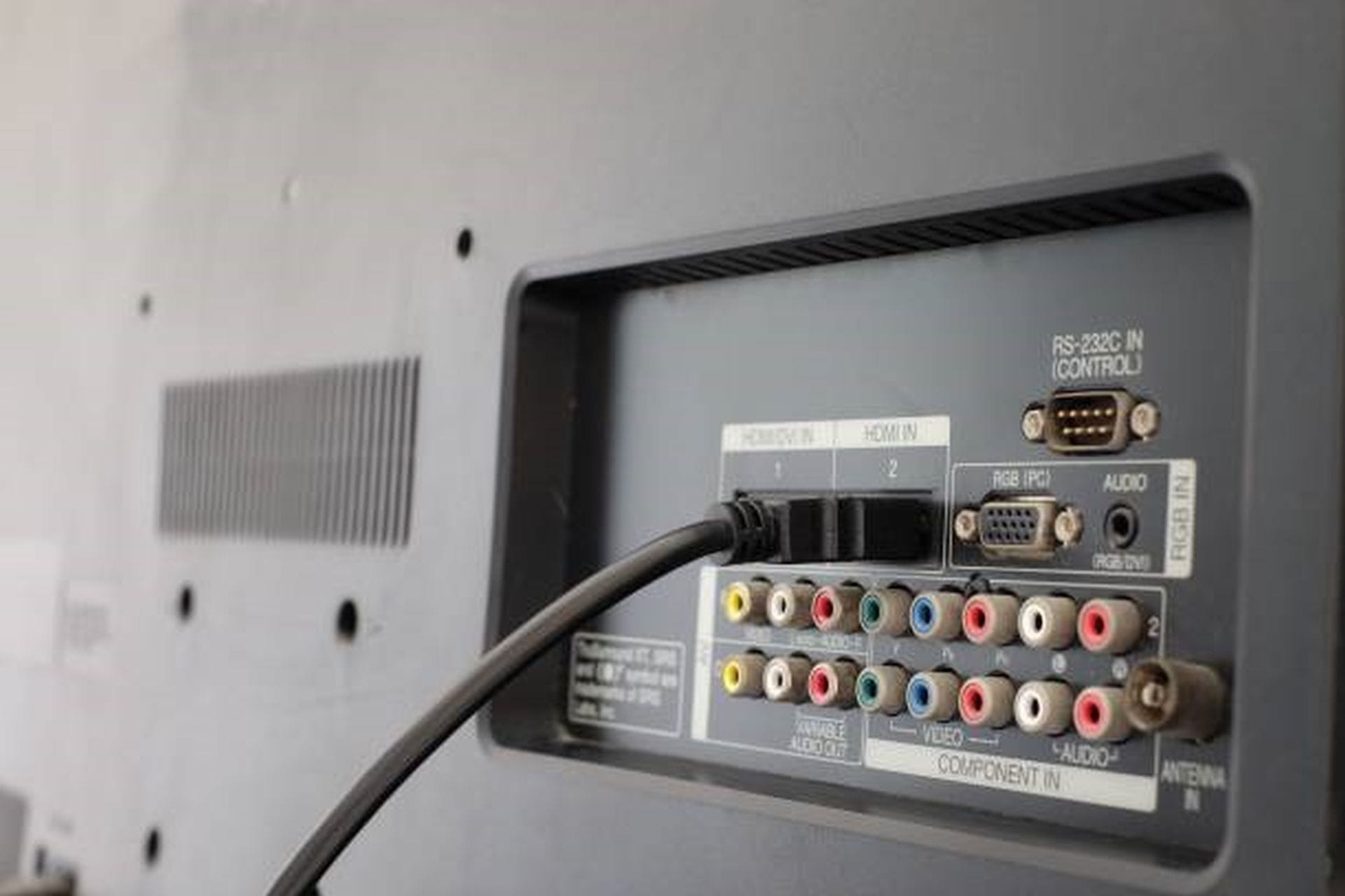 hdmi not working on TV with wrong cable connection