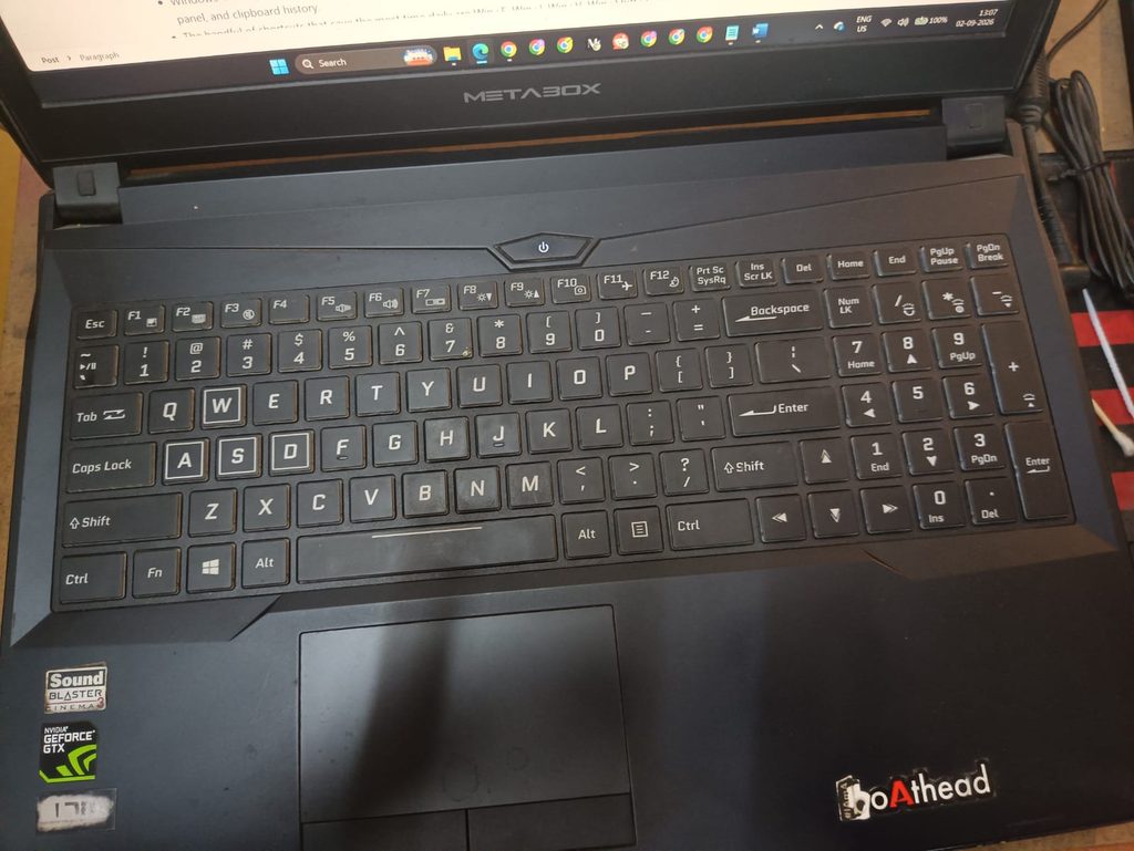 typical windows 11 laptop keyboard